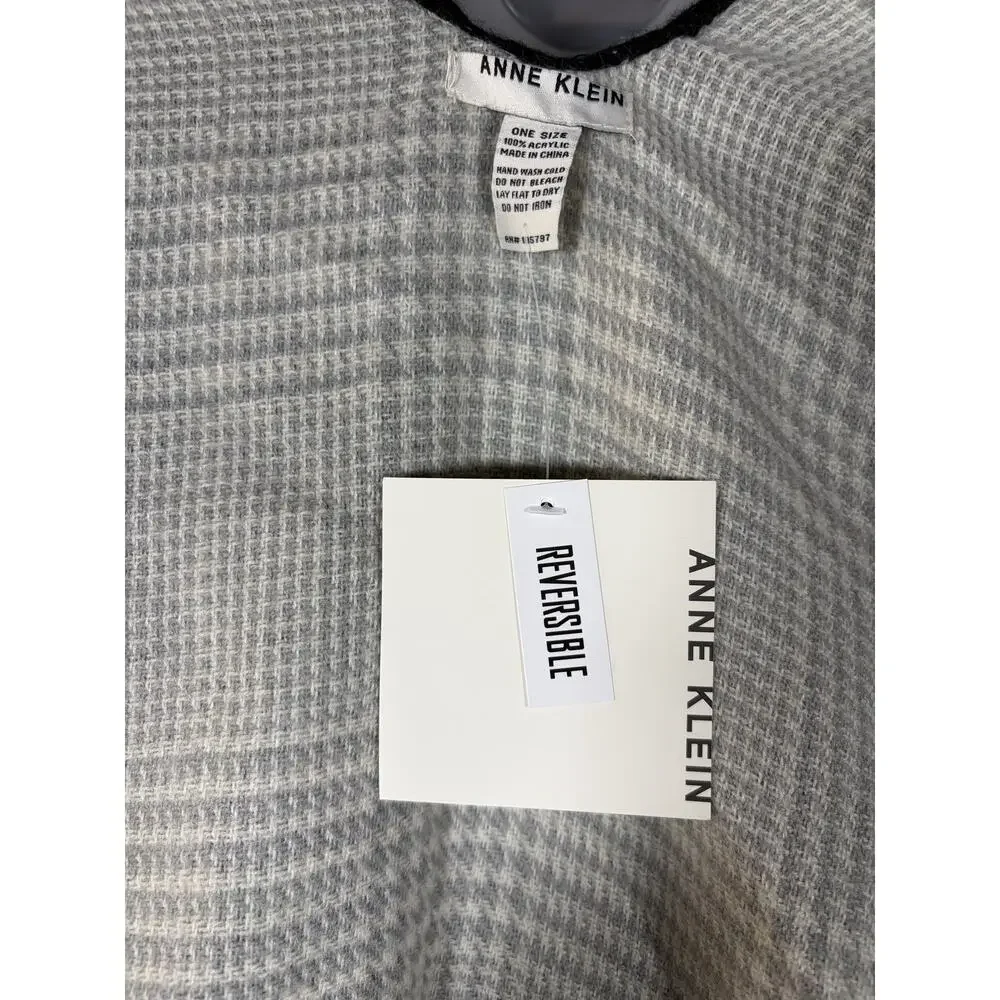 Anne Klein black white